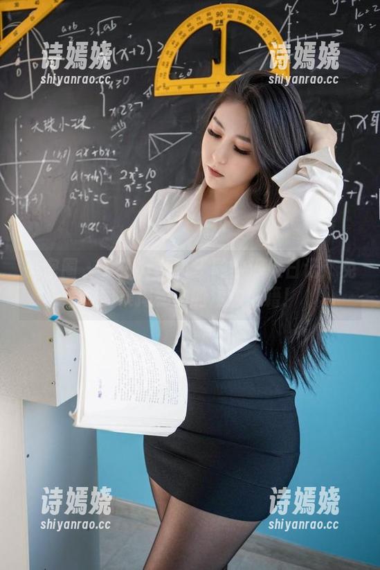 微密圈 - 120斤的小王同学沙滩日记：免费图集揭秘她的海边秘籍！