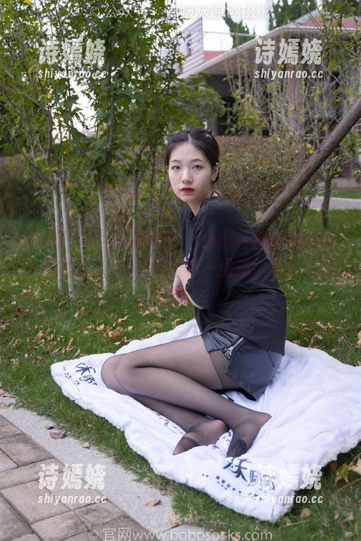 BoBoSocks袜啵啵 - 原图看得我心痒痒，稚予的AJ篮球鞋透着一股难以言喻的力量。