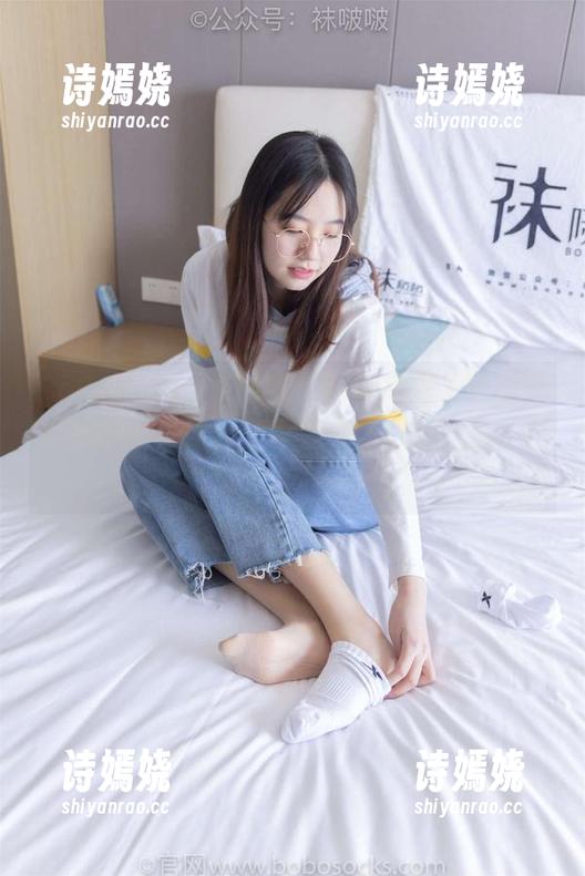 BoBoSocks袜啵啵 - 听说高跟长靴能让糯米的身材加分，原图和作品来验证一下！