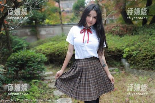 MFStar模范学院 - 甜筒晓彤的吊带风情，下载这组美图，看得我心都偷跑了！