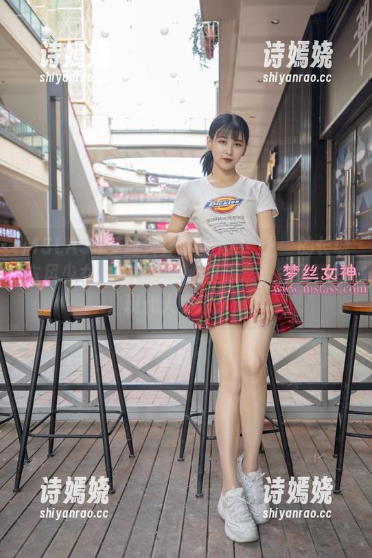 MSLASS梦丝女神 - 贴心奉上玥玥的长城古风少女免费原图，心里默念：古风真好，现代人要怎么追？
