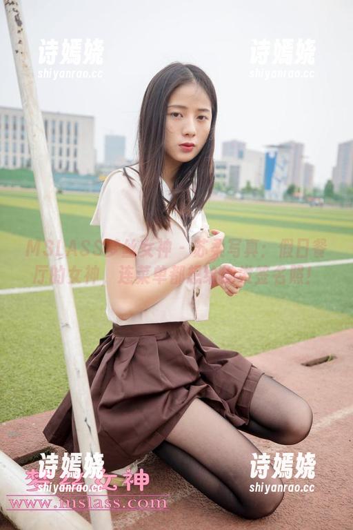 MSLASS梦丝女神 - 苏柔写真：假日餐厅的女神，连菜单都想给她发签名照！