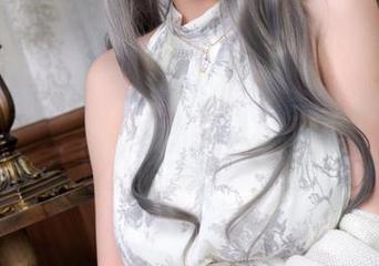 温泉欢乐双人秀：Machi马吉的高清壁纸，《水花四溅》特辑！