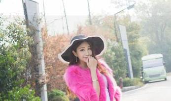 MiStar魅妍社 – 穿着礼服的FoxYini孟狐狸：这一套高清，让你忍不住多看几眼！