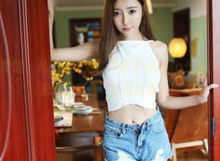 MyGirl美媛馆 – 私拍大放送：伊小七MoMo长腿，真的是‘一米八的自信’转身就消失！