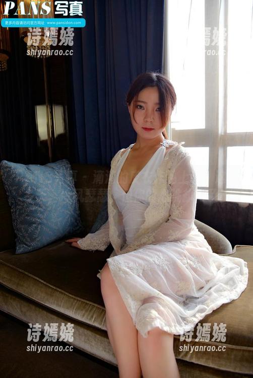 PANS写真 - 滴滴的皮衣作品上线：这个冬天，冷风瑟瑟，但你的心跳却飞了！