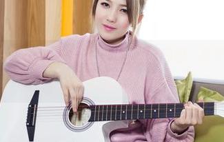 TouTiao头条女神 – 看完松果儿女友的原图，我开始相信爱情了，图包我已经锁定！