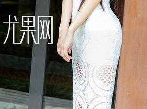 UGirls尤果网 – 布莱尔昆娜的新写真更新：白衬衫竟然能这么好看？