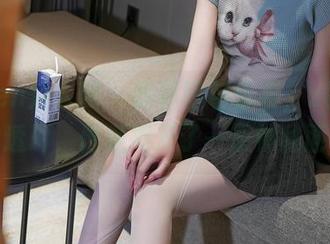 Xiuren秀人网 – 最新图包来袭，z杯悠悠的透明，像是揭开了一层神秘面纱