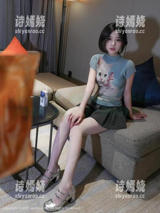 Xiuren秀人网 - 最新图包来袭，z杯悠悠的透明，像是揭开了一层神秘面纱