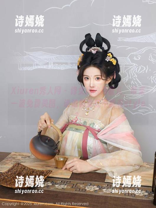 Xiuren秀人网 - 修女风的月酱儿，带来一波免费美图，谁说修女就不能有style？
