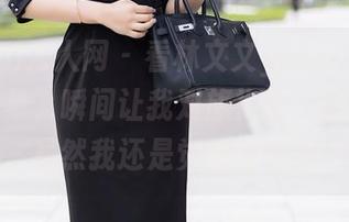 Xiuren秀人网 – 看林文文yooki的全套旗袍图集，瞬间让我对旗袍有了新的理解，虽然我还是觉得有点老派