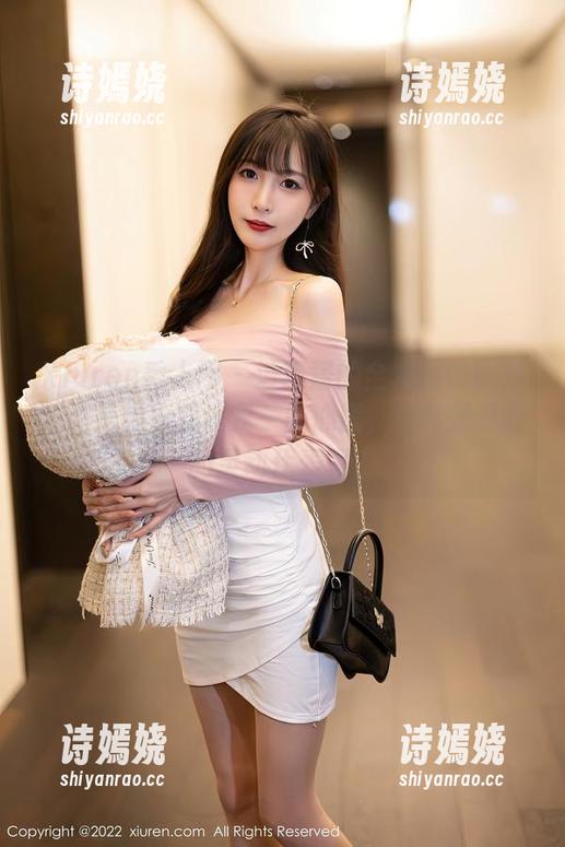 Xiuren秀人网 - 波巧酱的全套吊带图包，光是想象就让我一阵心慌，果然是夏日的灵动代表吗？