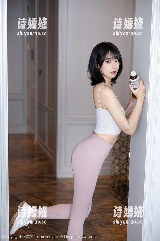 Xiuren秀人网 - 在萌白酱的私房护士照中，‘治疗’心情的药量绝对超标！