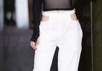 Xiuren秀人网 – 软软子美脚合集，仿佛每一张都在低语：快来，多看几眼！