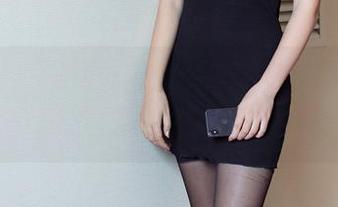 YouWu尤物馆 – 悦儿Yuky的厨娘秀：私拍美图，捧着锅铲也能撩！