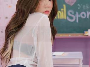Yuka(유카)的睡衣图集，下载前你得先做好心里准备。