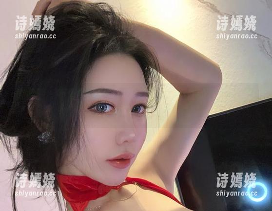 微密圈 - 不爱笑的赛琳：无圣光也遮不住的温柔，简直是一种反叛