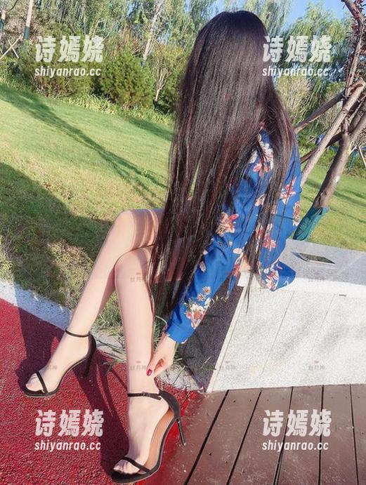 微密圈 - 解锁新视角！丝月神的美图，谁能拒绝这样的皮裤细带高跟网袜？