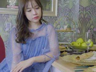 丽柜 – 短裙来袭！伊园在线作品，可别被这清风吹晕了哦～