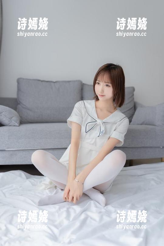 喵糖映画的香肩清纯美女图册，完全免费，直接打破我的平静生活！