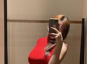 微密圈 – 奶宝妹纸与她的镜框：一部赞美眼镜的图集与写真