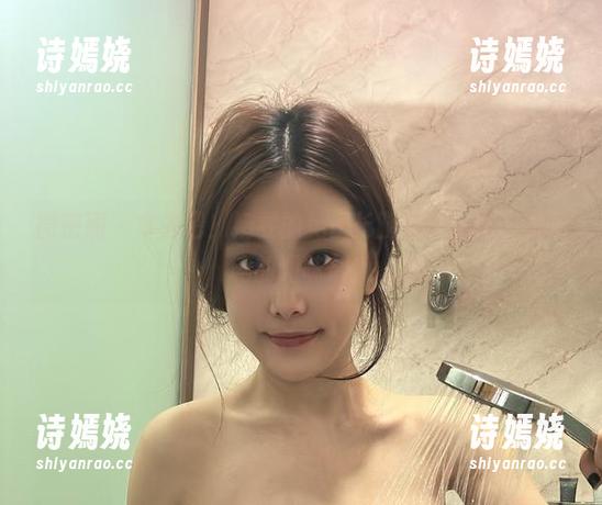 微密圈 - 拿去吧！奶雯的免费长腿美图，绝对是灵魂的调味剂！