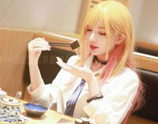 看妍子坚不可摧如秘书般的优雅和迷人，这套图让人心动不已！