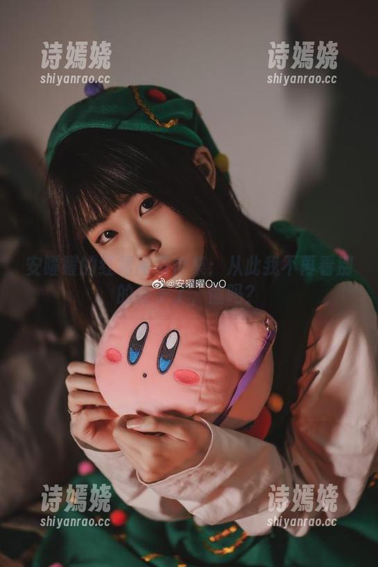 安曜曜的红裙高清合集：从此我不再看别的裙子了，懂吗？