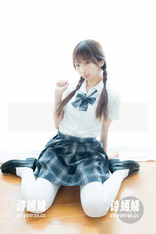 少女秩序 - 图库里的乐栀少女，下载后你会有何感想？好奇中