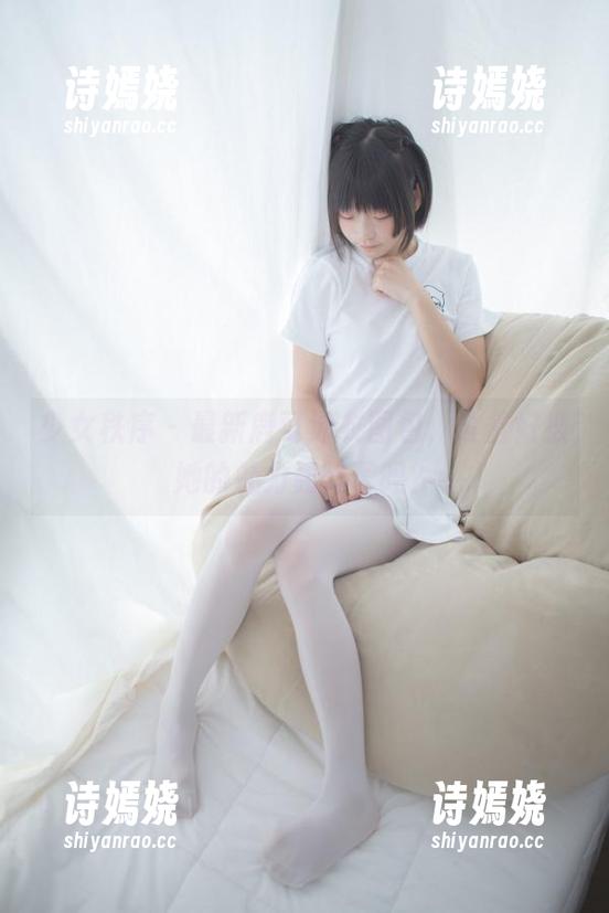 少女秩序 - 最新鹿可泳衣图包，准备好被她的魅力轰炸了吗？