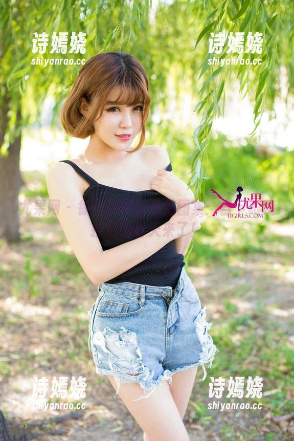尤果网 - 徐梓伊眼镜私拍图集：当下眼镜控们的春天来了！