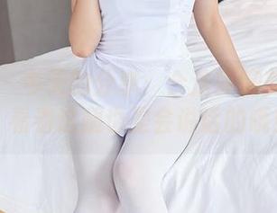尤蜜荟 – 今天的分享：合法萝莉美腿图库，看看这腿也是会说话的哦！