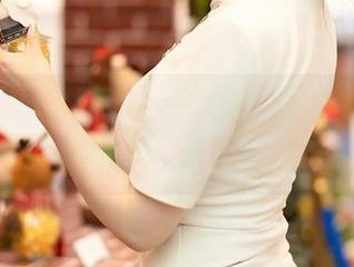 尤蜜荟 – 小海臀Rena精致图库：清纯背后的故事，谁能说得清？