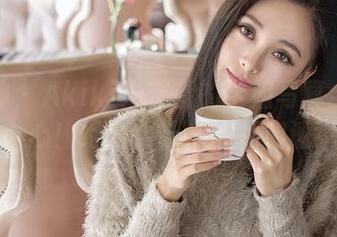推女神 – Akiki朱若慕的学姐写真全套：小心！绝对会让你心跳加速！