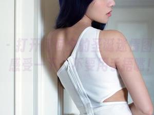 推女郎 – 打开何何夕的圣诞迷情图片合集，感受一下，不要用手捂嘴！