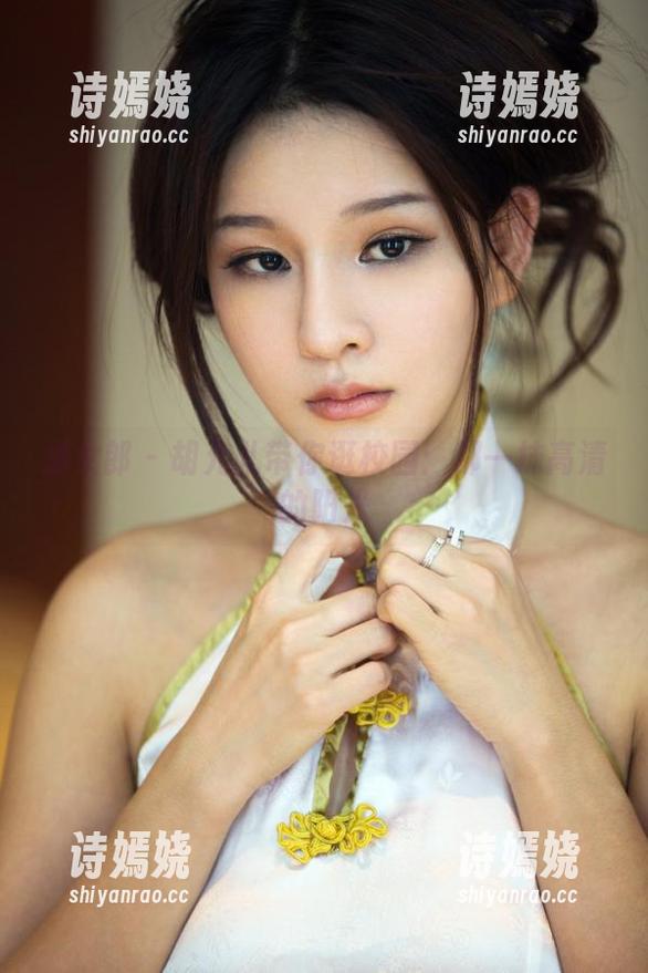 推女郎-胡允儿 推女郎 - 胡允儿带你逛校园:那一抹高清的阳光