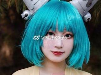 神鹿遇见桃墨公子全套作品，暧昧得让人恍惚。