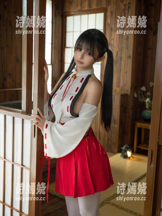 当樱井宁宁化身风纪少女，作品集里的每一张原图都让我下意识想穿她那件校服！