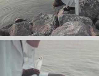 爱老师phd的涂料雨衣写真之旅：一场脑洞大开的色彩派对！