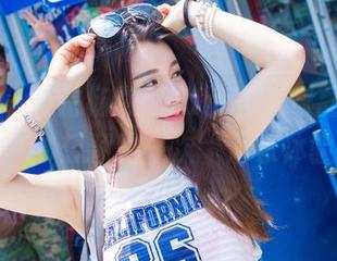 爱蜜社 – 看完杨紫嫣candy居家图包，莫名其妙想预约一次‘居家体验’