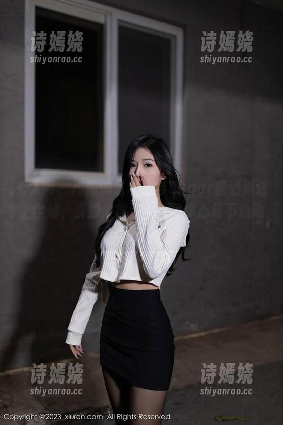 秀人网-Sugar糖酒酒 秀人网 - 高清满足感:当Sugar糖酒酒遇上学妹,资源大放送,就问你心动不心动?