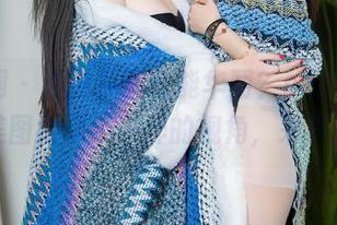 秀人网 – 谁说礼服只能华丽？sophie余冰的美图给你不一样的视角，来下载啊！