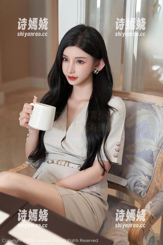 秀人网 - 冯木木全套写真：在死库水里玩水花的快乐与惆怅
