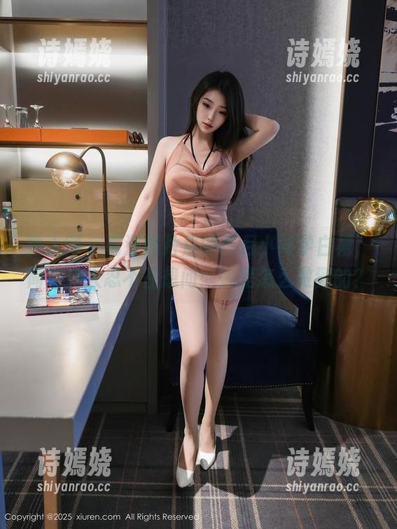 秀人网 - 高清照片里的古月小同学白裙，简直让人忍不住想问：她是怎么做到的？