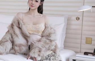 秀人网 – 容容容Alice在户外的天然魅力：私房美图展示了什么叫“无处不在的美丽”。
