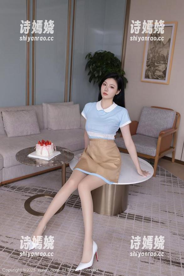 秀人网 - 月野兔美妞：来看她的内衣，绝对的视觉资源！