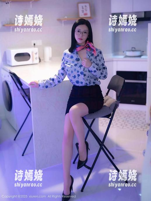 秀人网 - 当梦心玥遇上眼镜，全集写真大揭秘，真是个看脸的时代啊