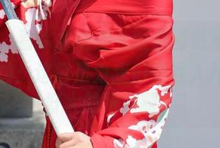 秀人网 – 看水水姐的礼服套图更新，我心里默默想：这真是为我们普通人开了一个好大的眼界啊！