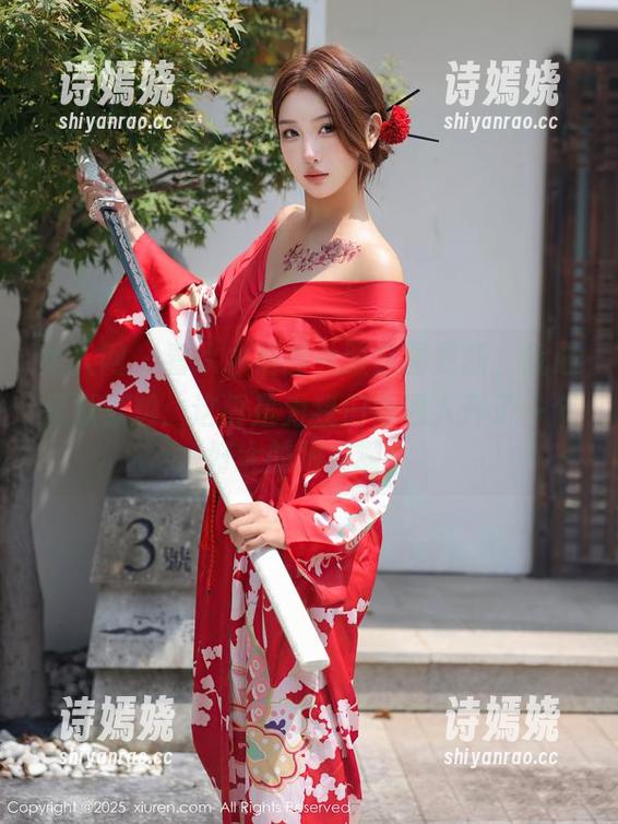 秀人网 - 看水水姐的礼服套图更新，我心里默默想：这真是为我们普通人开了一个好大的眼界啊！
